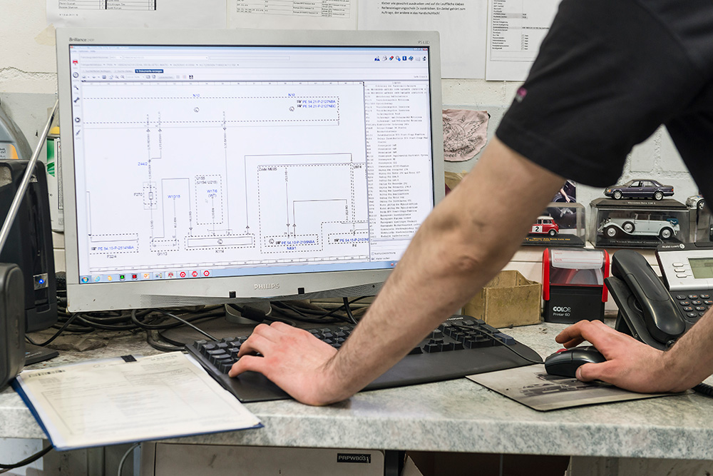 Étudier les schémas et les plans