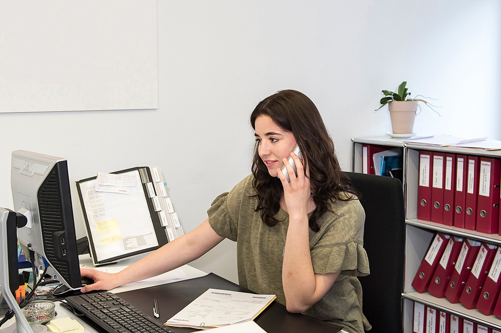 Contacter les médecins et les assurances