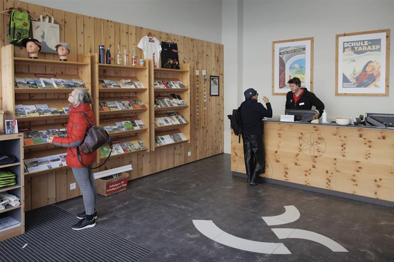 Bureau d'une agence de tourisme